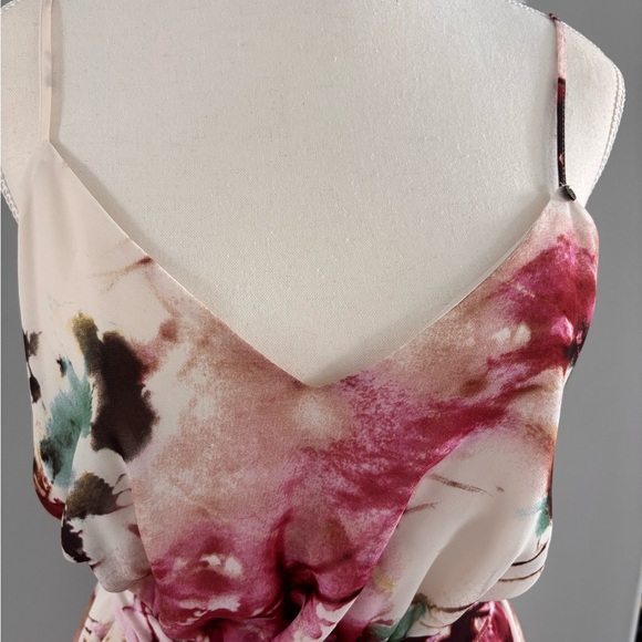 Elegant Multicolor Women's Dress Guess Size Small - Picture 4 of 7